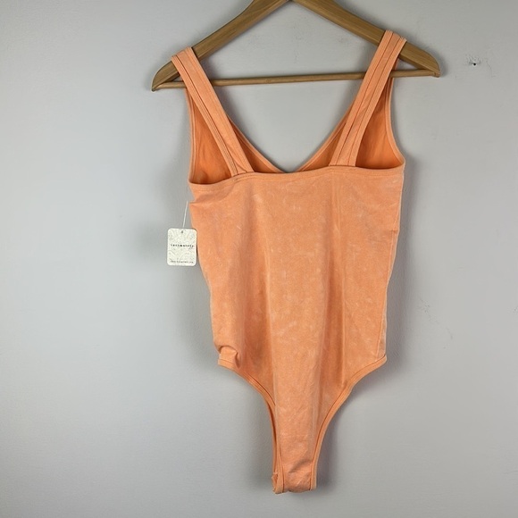 NEW Free People Intimately Seamless Tank Top Bodysuit in Washed Orange Size M/L - Picture 7 of 13